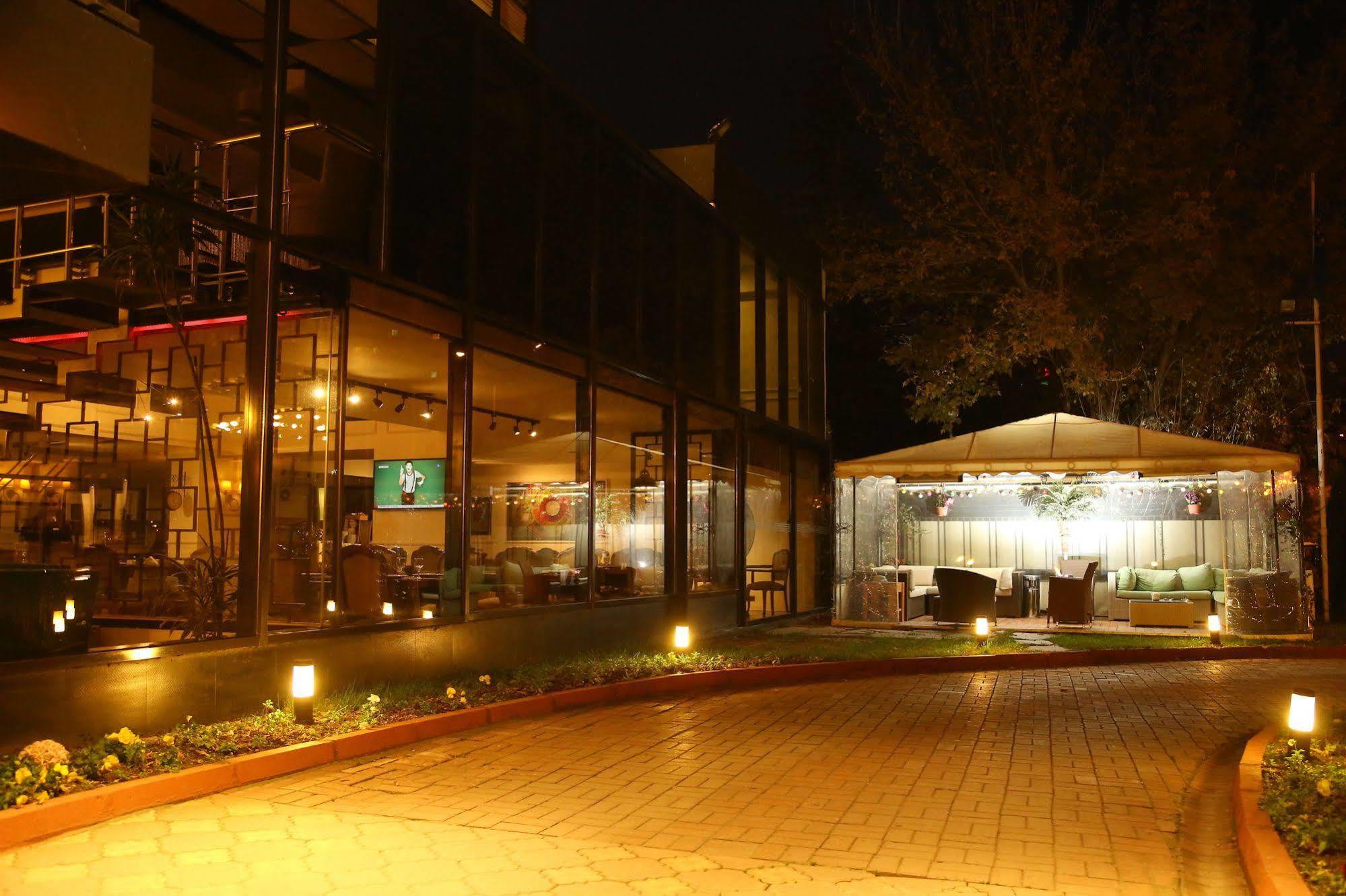 North Point Hotel Самсун Екстериор снимка